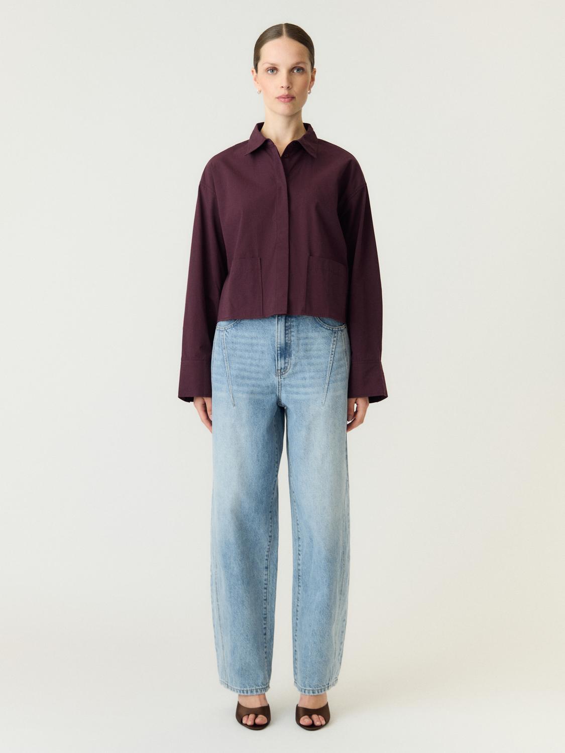model_shot-front_full